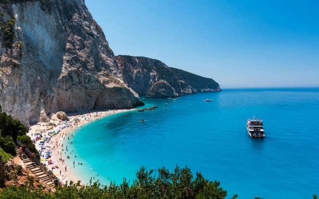 14χρονος τραυματίστηκε σοβαρά ενώ έκανε θαλάσσια σπορ στο Νυδρί
