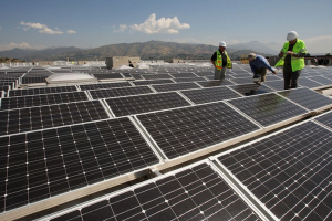 Επιδότηση για 250.000 φωτοβολταϊκά: Πώς θα τρέξει το πρόγραμμα, τι έκπτωση θα προσφέρει