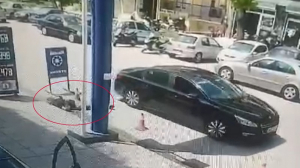 Θεσσαλονίκη: Η στιγμή που δολοφονείται ο 50χρονος μετά από καβγά (video)