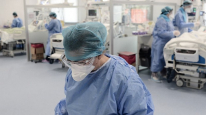 Μελέτη συσχετίζει την εμφάνιση του συνδρόμου Γκιλαίν-Μπαρέ με την λοίμωξη από κορωνοϊό