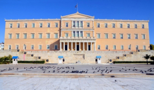 Η Δημοκρατία κινδυνεύει στον τόπο που γεννήθηκε