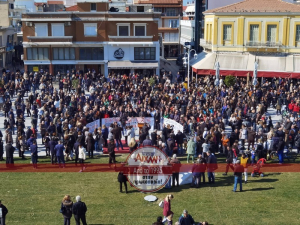 «Στιγμιότυπα» από τη σημερινή μεγάλη διαδήλωση για το Νοσοκομείο
