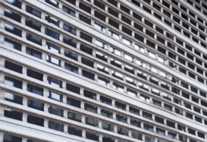 Ποιος είναι ο κατάλληλος τρόπος για να ασφαλίσω την πόρτα του μαγαζιού μου;