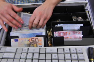 14,6 εκ ευρώ για την εξόφληση απλήρωτων υποχρεώσεών σε δήμους και περιφέρειες