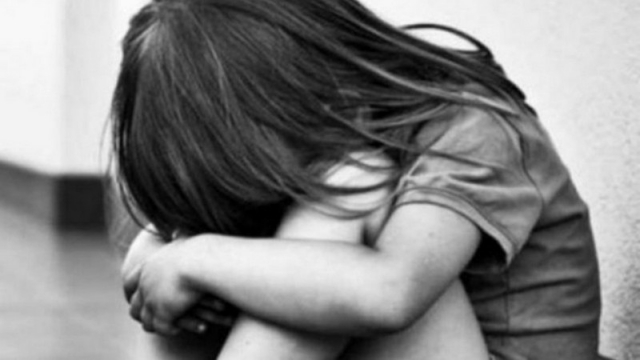 Συνελήφθη 47χρονος αλλοδαπός στον Κολωνό για βιασμούς ανήλικης από το 2017