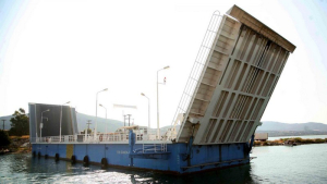 Εργατικό Κέντρο Λευκάδας: Στηρίζουμε τα δίκαια αιτήματα των εργαζόμενων στην Πλωτή Γέφυρα