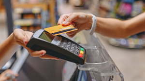 Μητρώο POS: Πότε ξεκινά η καταγραφή από την ΑΑΑE - Τι πρέπει να κάνουν επιχειρήσεις &amp; επαγγελματίες